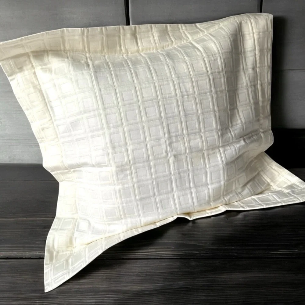 Frette Euro Sham IVORY 26x26